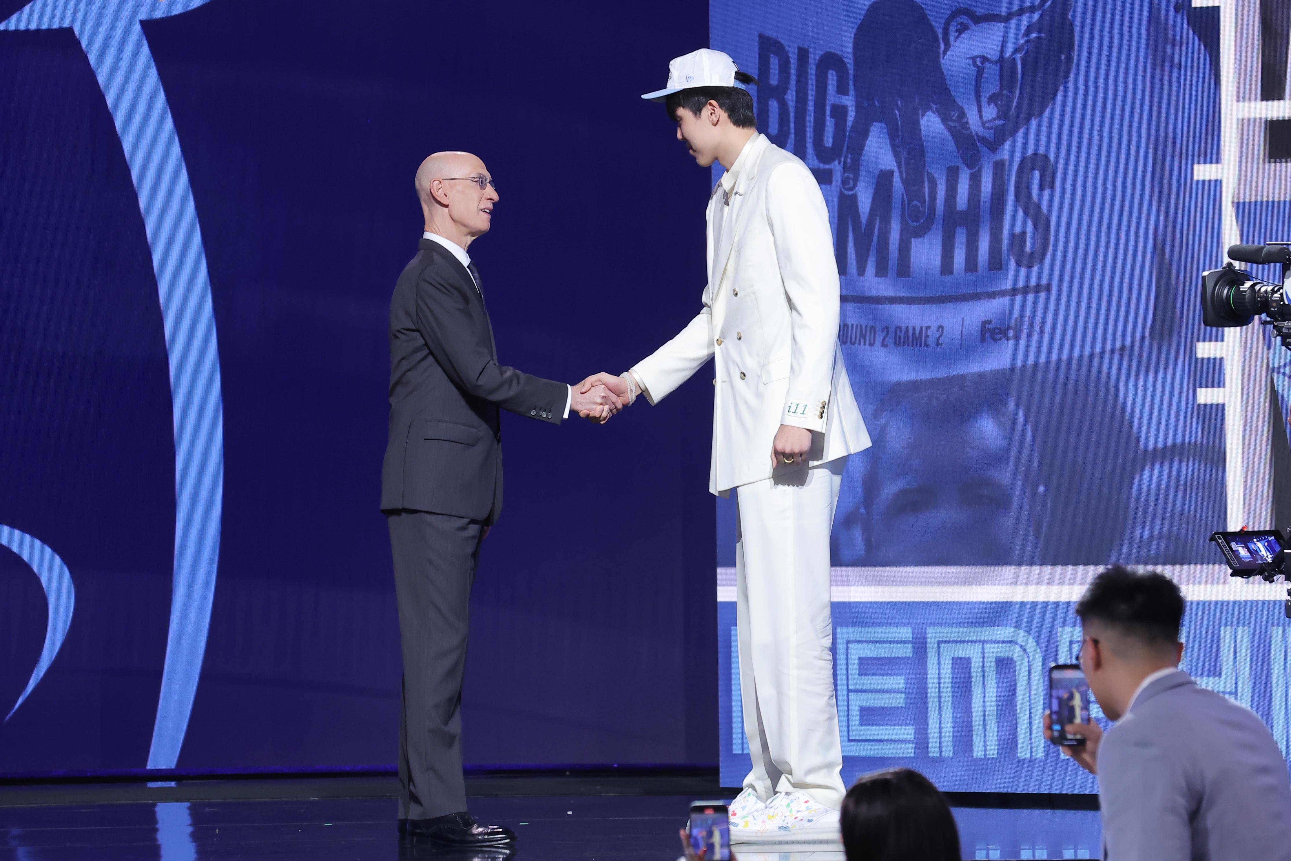 开云app下载-杨瀚森2K评分出炉：总评70，原地扣篮75&amp;amp;三分66