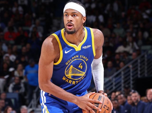 glow-kaiyun.com-21届第五位提前续约首轮秀 穆迪中产年薪落袋为安