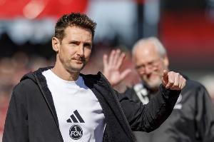 开云网站-4轮1分进1球！图片报：克洛泽的纽伦堡陷困境，急需扭转表现