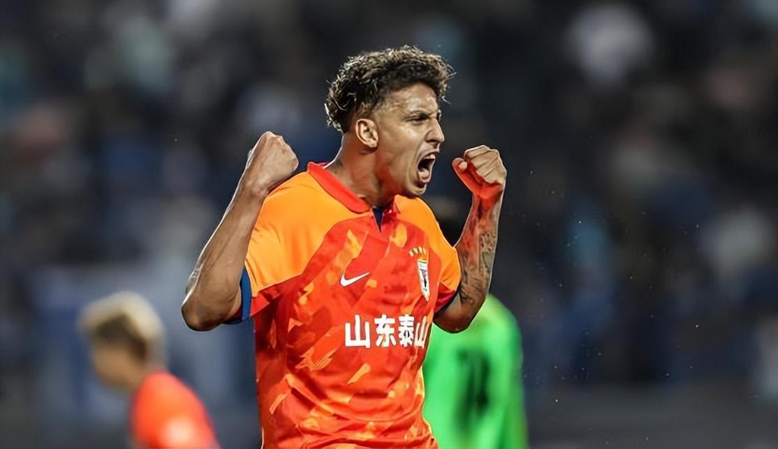 开云网站-洛佩斯在鲁能做出重要决定，事关他未来是否留在球队，引发热议