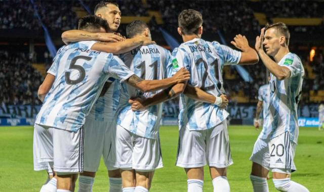 glow-kaiyun.com-无梅西半主力的阿根廷怎么踢都能赢