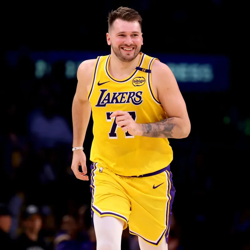 glow-kaiyun.com-美媒：赛季胜场场均得分，东契奇、亚历山大、马克西前三